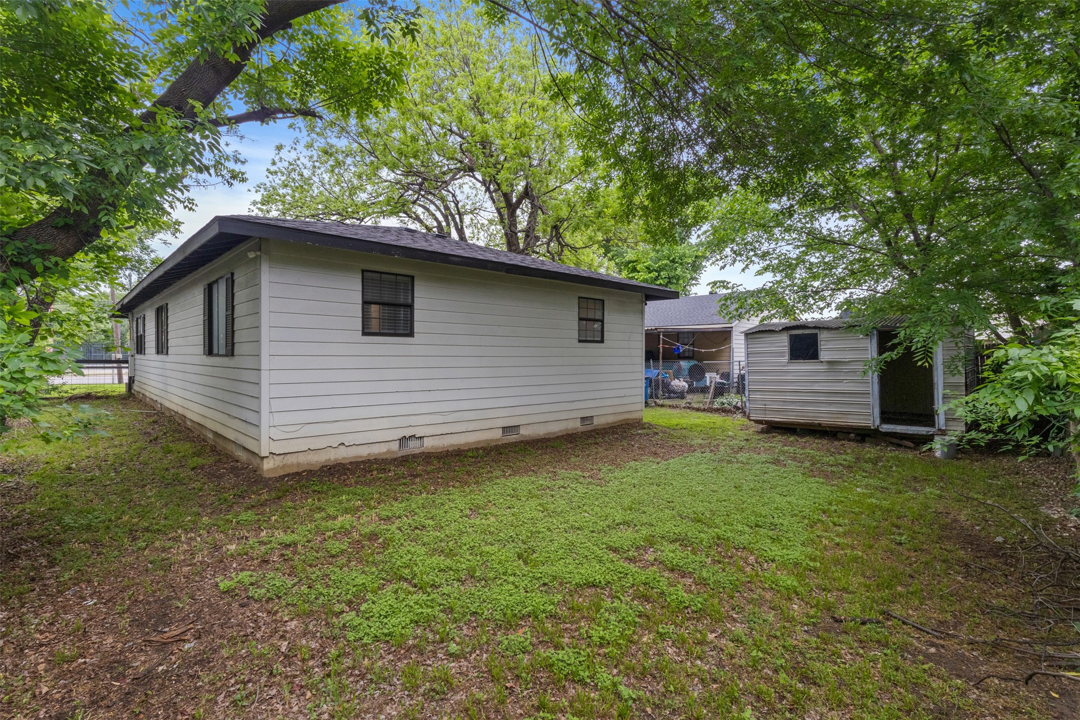 5418 Singleton Boulevard Dallas TX 75212