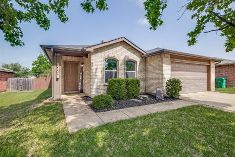 8704 Swan Park Drive Denton TX 76210
