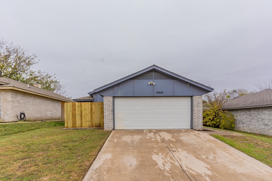 10602 Lone Pine Lane Fort Worth TX 76108