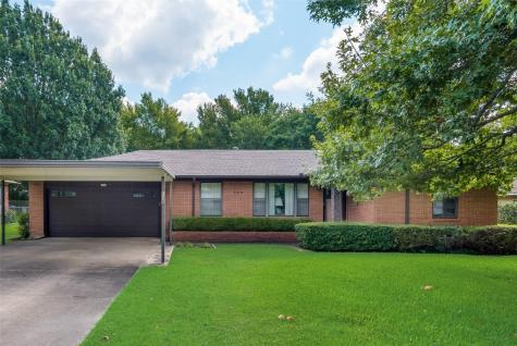 138 Barry Lane Lancaster TX 75146
