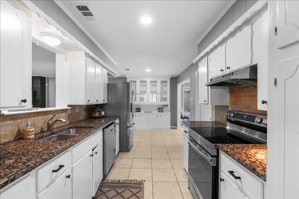 406 N 37th Street Corsicana TX 75110