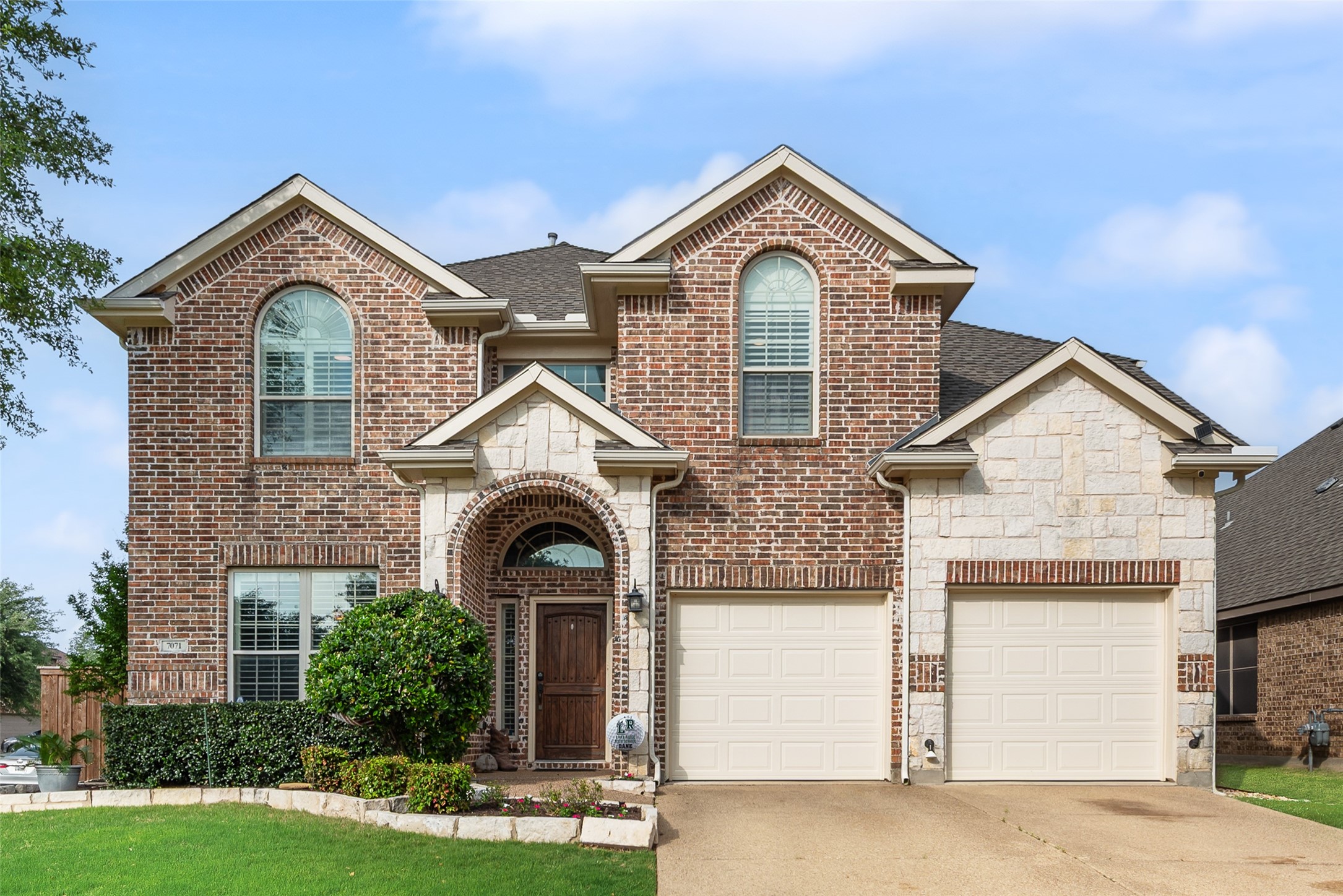 7071 Surfside Lane Grand Prairie TX 75054