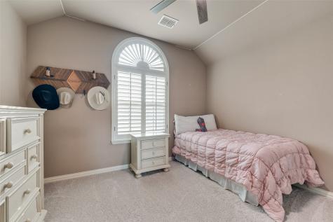 7071 Surfside Lane Grand Prairie TX 75054
