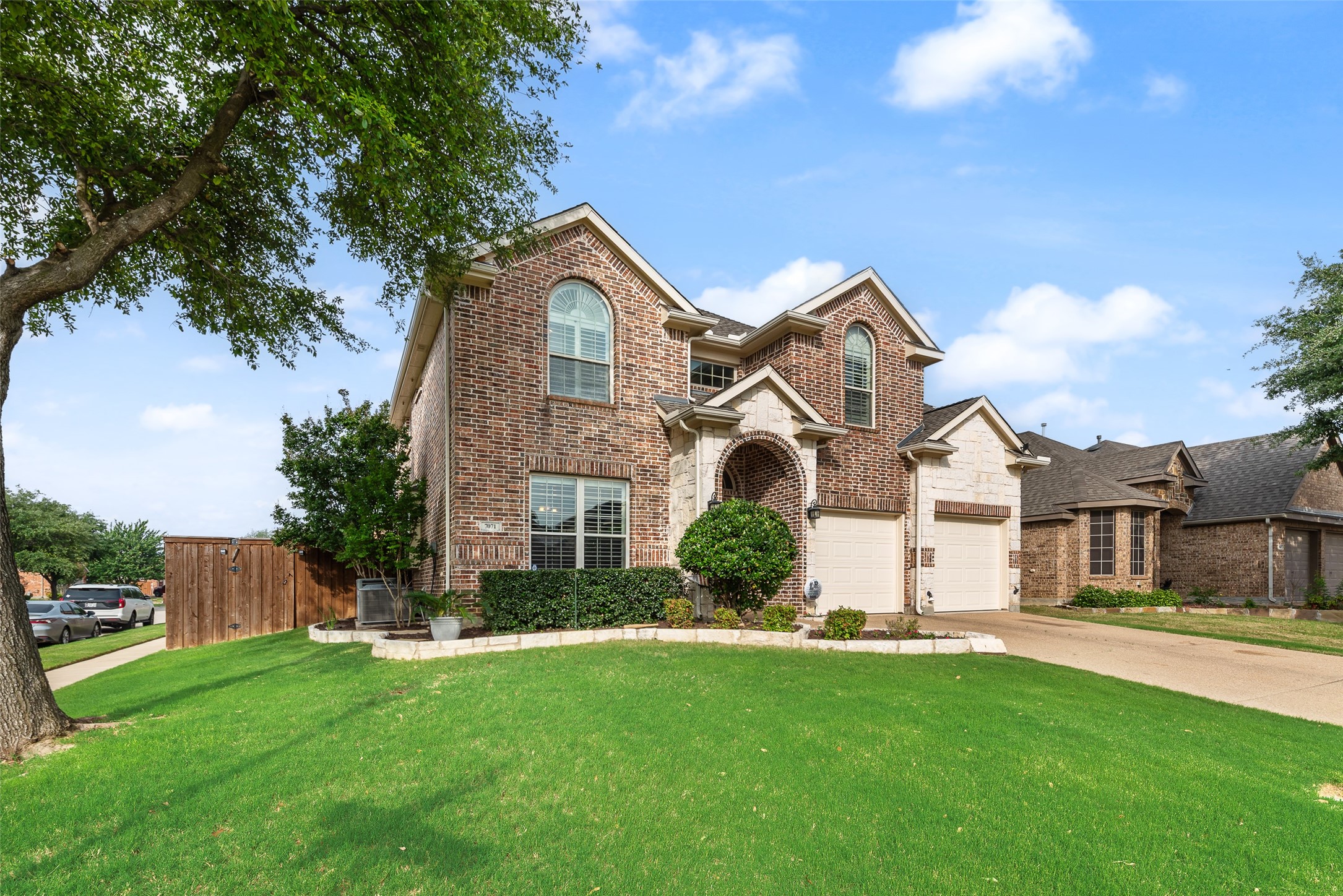7071 Surfside Lane Grand Prairie TX 75054