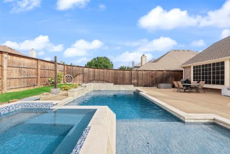 7071 Surfside Lane Grand Prairie TX 75054