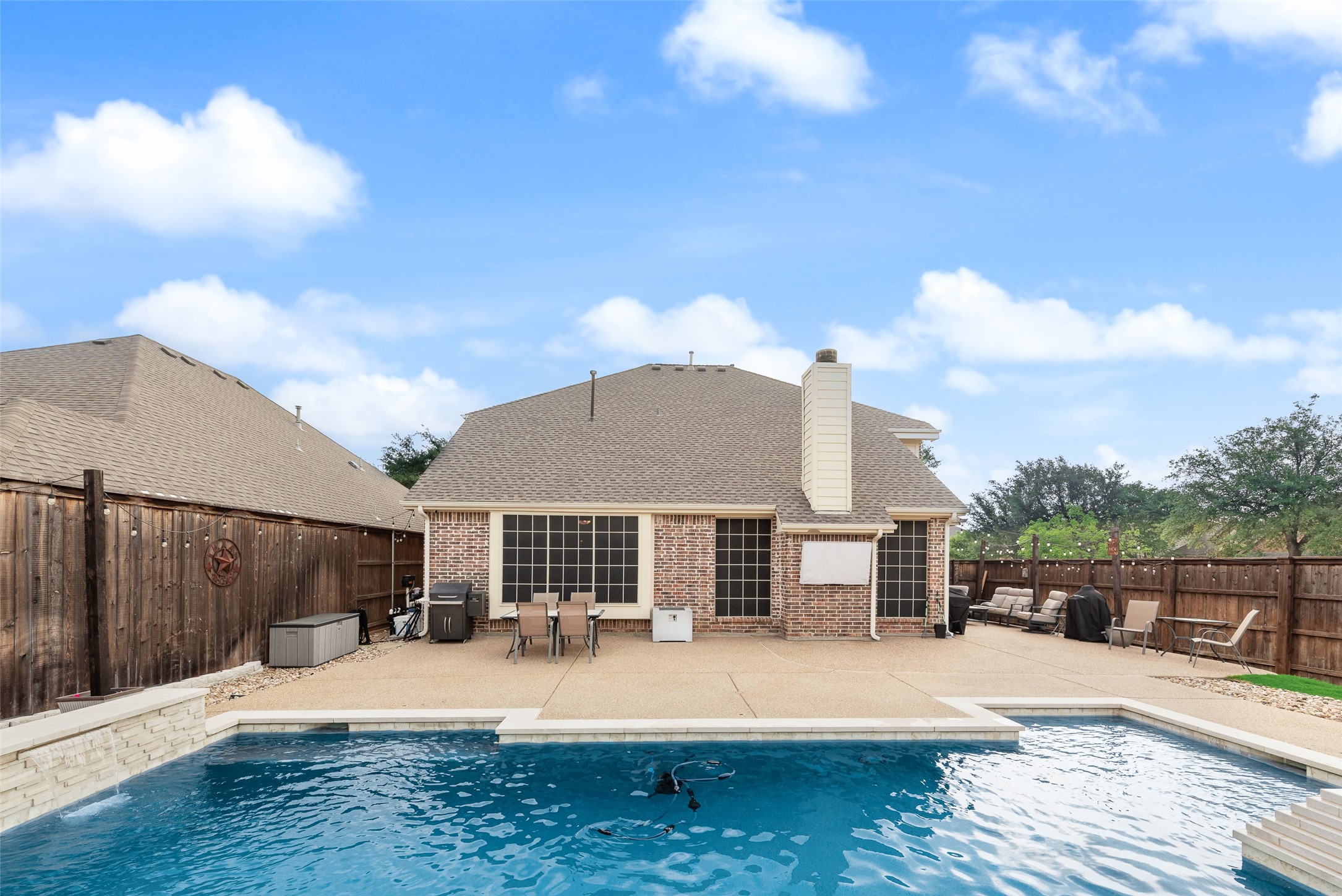 7071 Surfside Lane Grand Prairie TX 75054