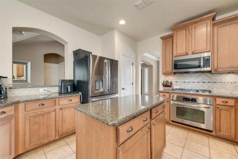 7071 Surfside Lane Grand Prairie TX 75054