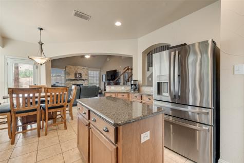 7071 Surfside Lane Grand Prairie TX 75054