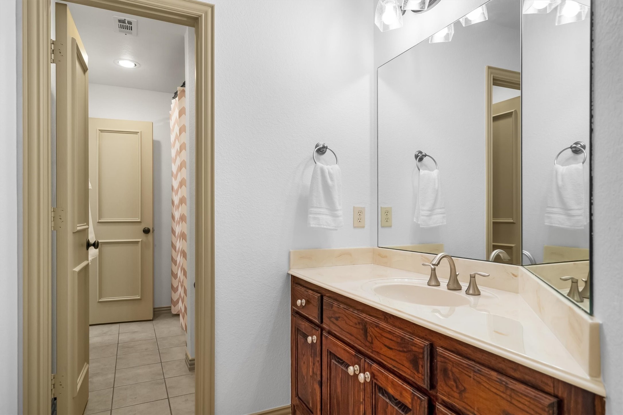 4349 Crestwood Court Grapevine TX 76051