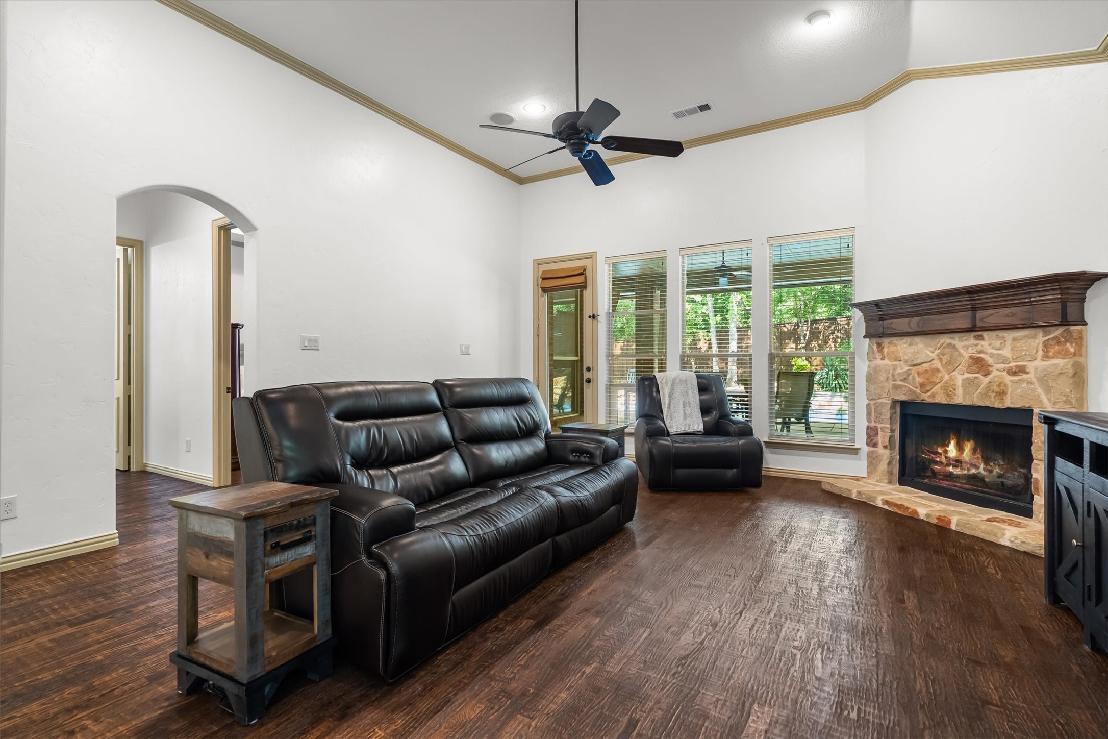 4349 Crestwood Court Grapevine TX 76051