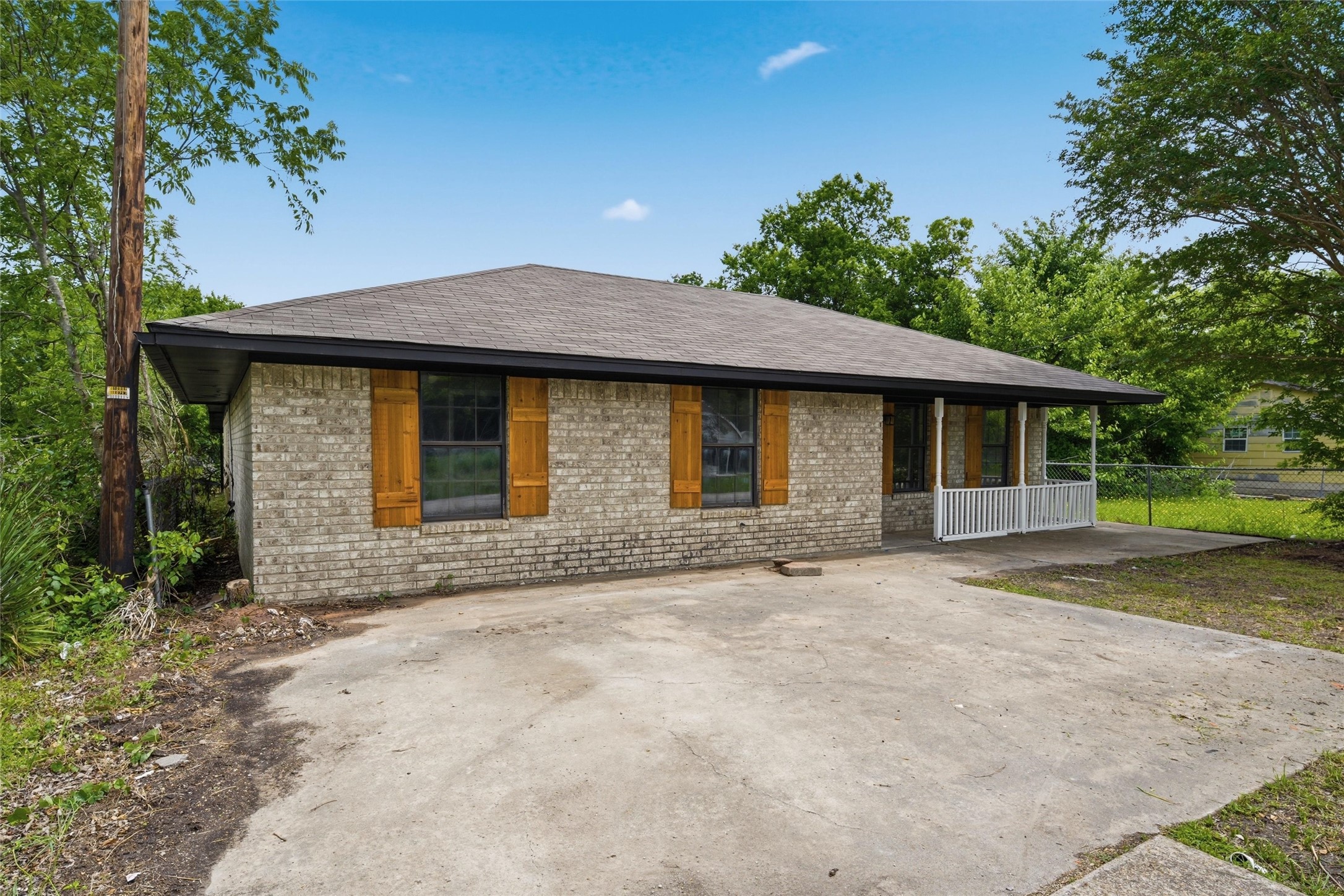 316 N Elm Street Mart TX 76664