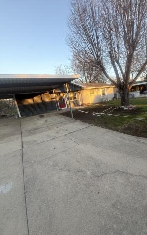 3736 Earle Drive Haltom City TX 76117