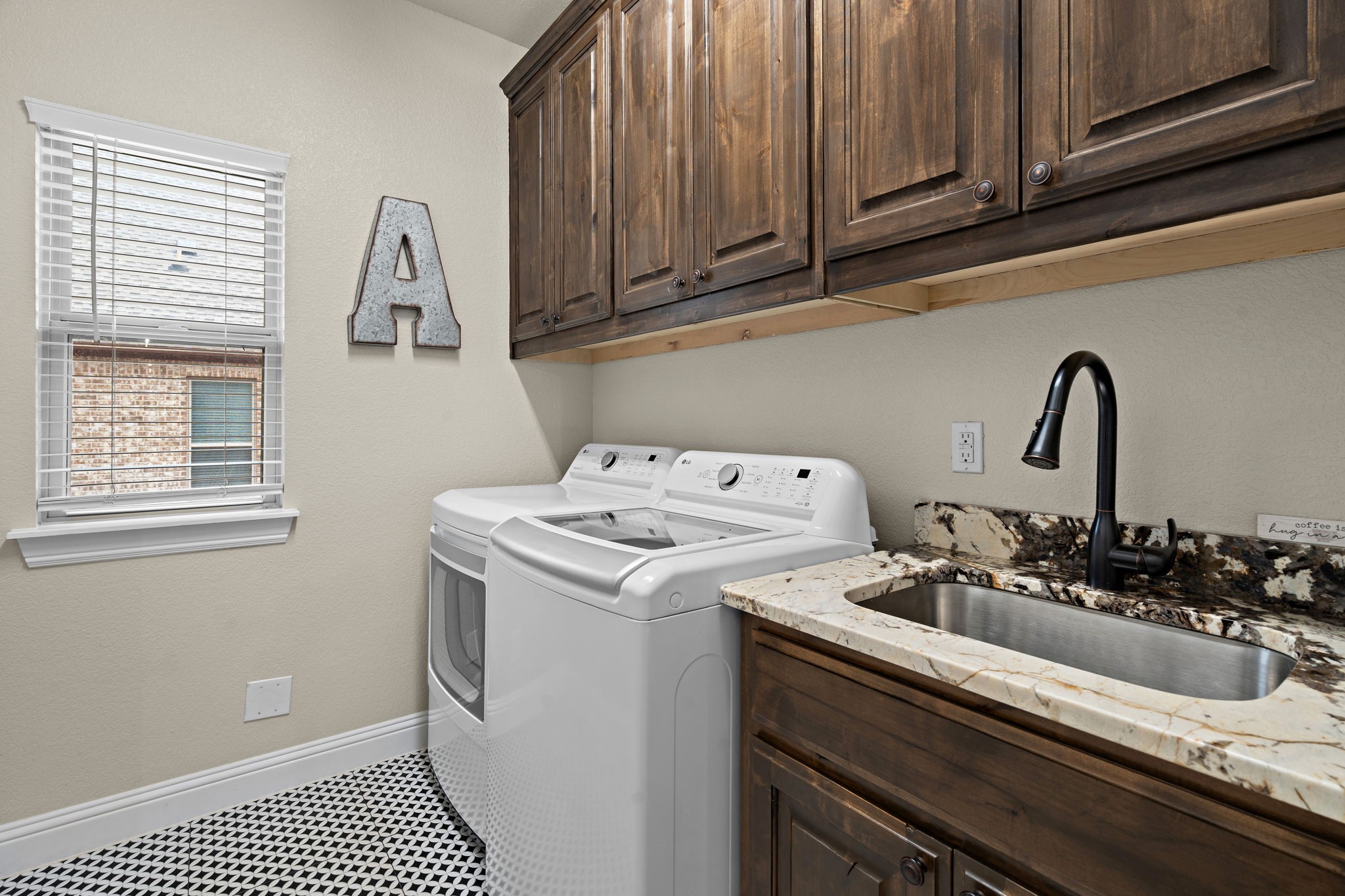 1509 Sea Breeze Lane Azle TX 76020