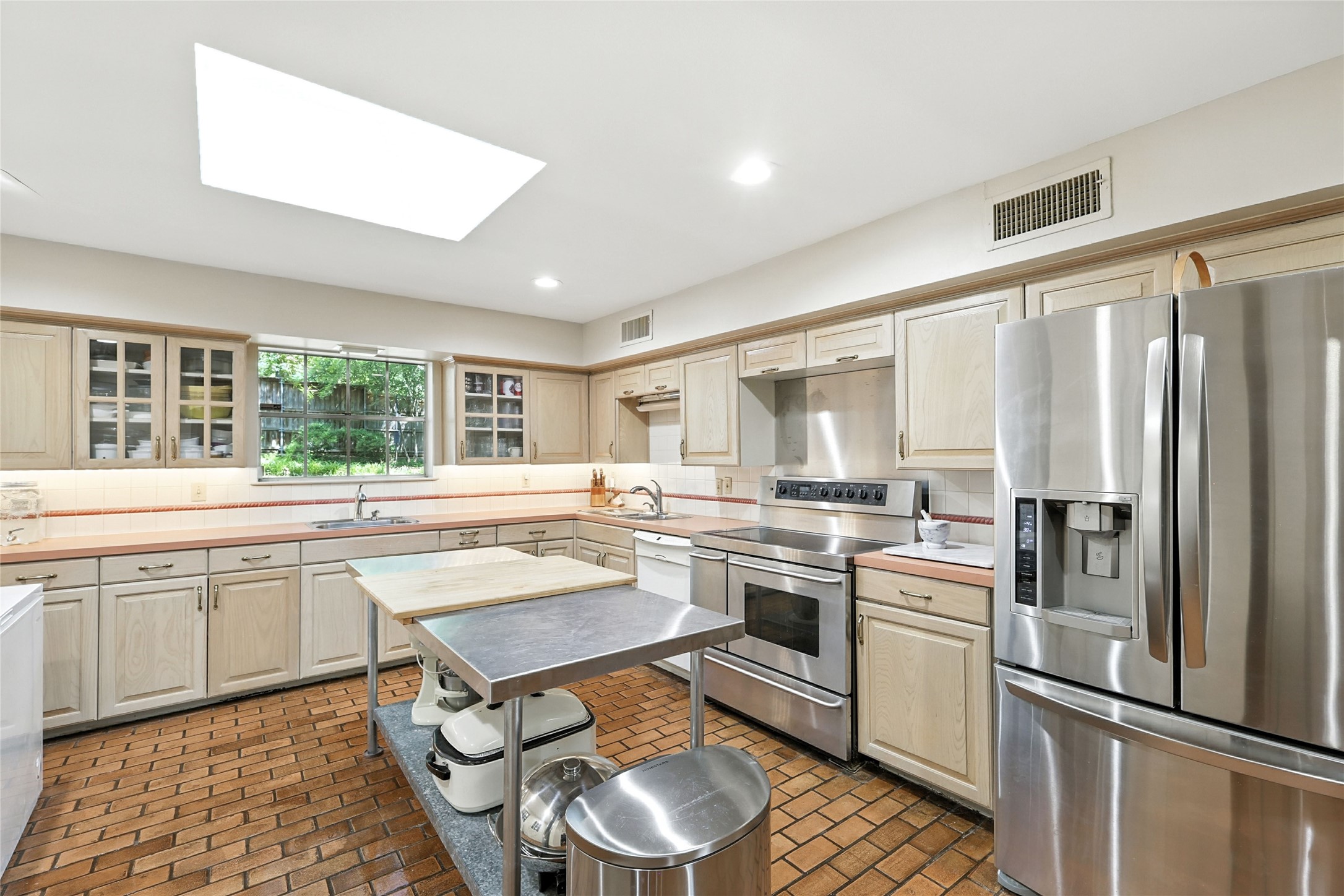 4165 Shady Valley Drive Arlington TX 76013