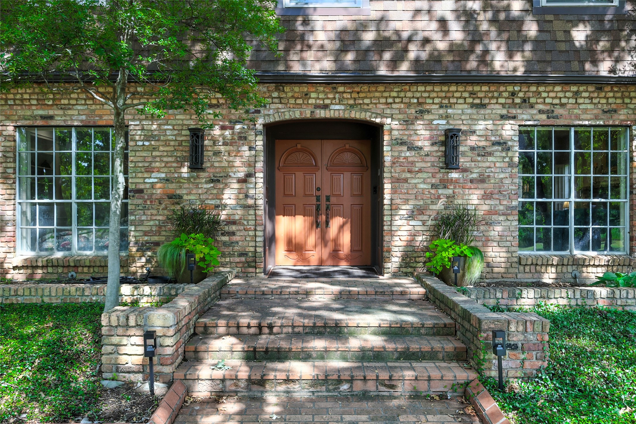 4165 Shady Valley Drive Arlington TX 76013