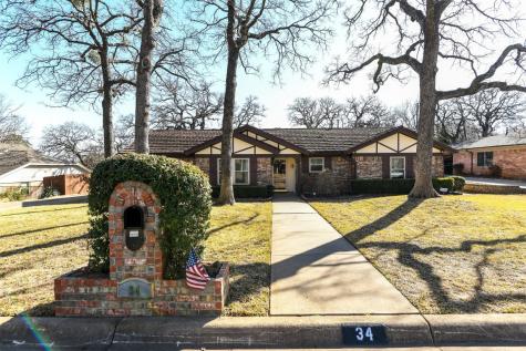 34 Devonshire Drive Bedford TX 76021