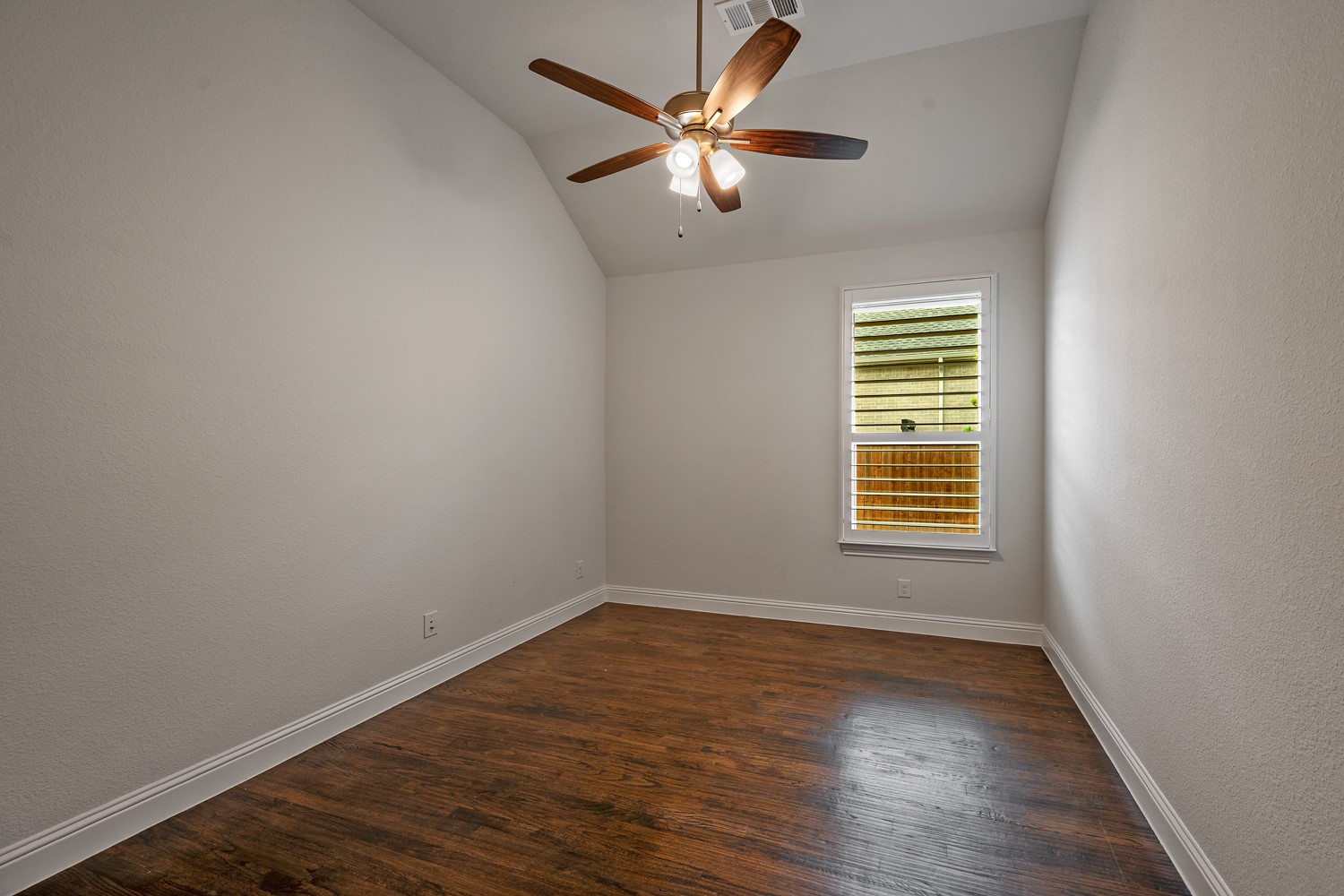 1116 Lake Hills Trail Roanoke TX 76262