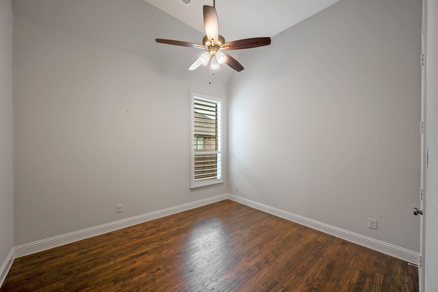 1116 Lake Hills Trail Roanoke TX 76262