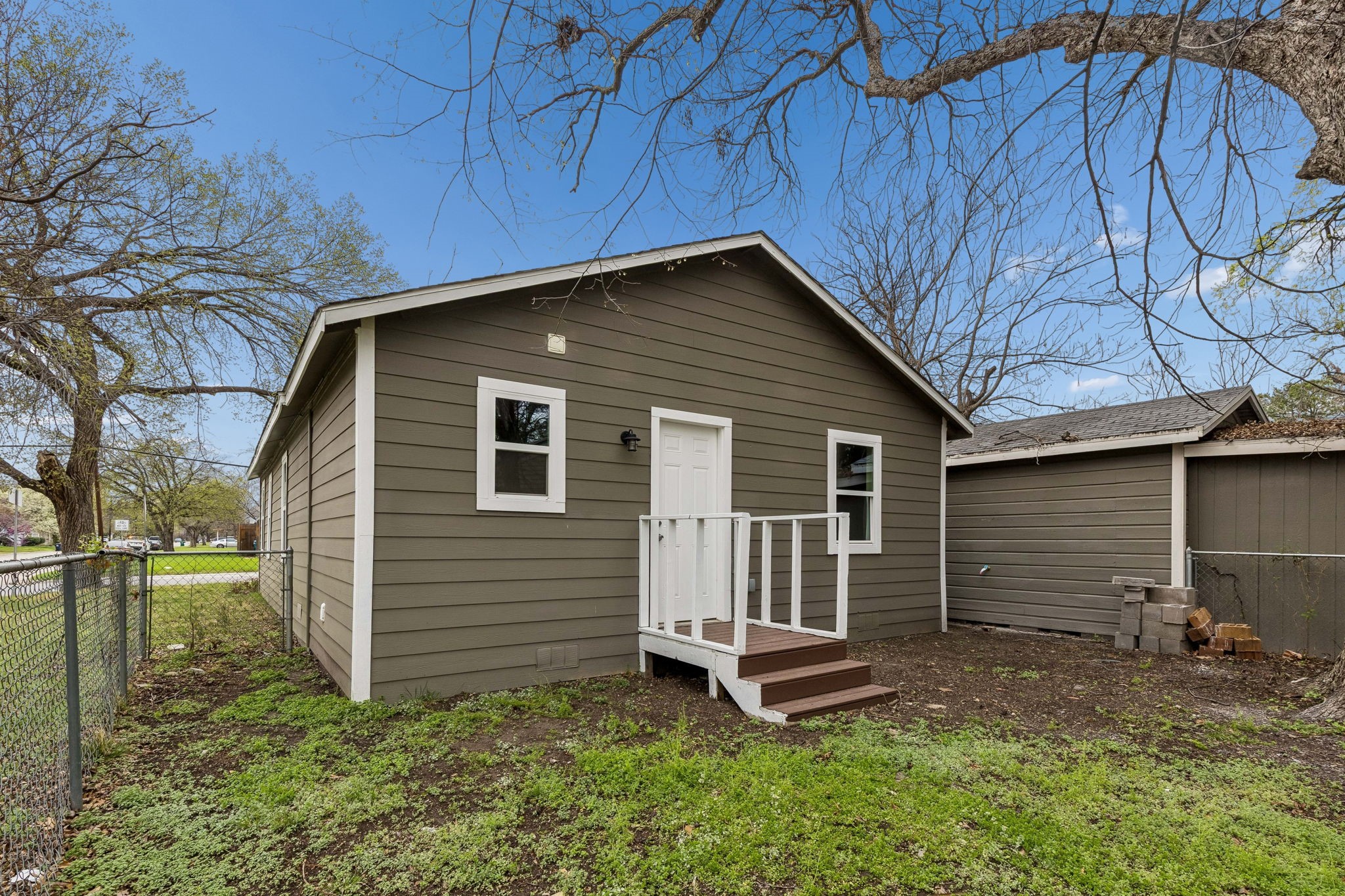 511 Panhandle Street Denton TX 76201