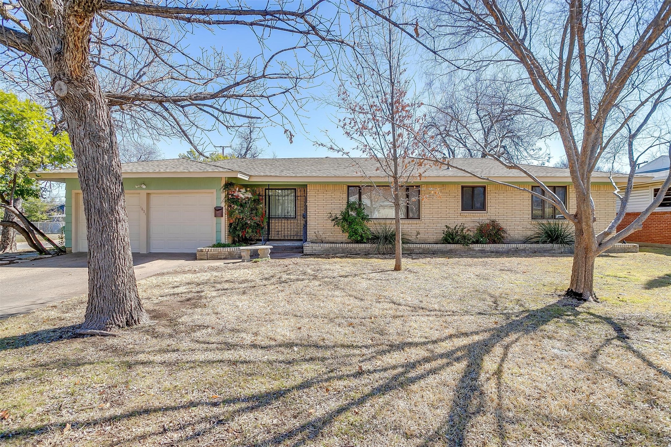 1601 N Edgewood Terrace Fort Worth TX 76103