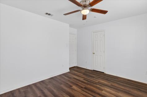 8417 Romanway Drive Dallas TX 75249