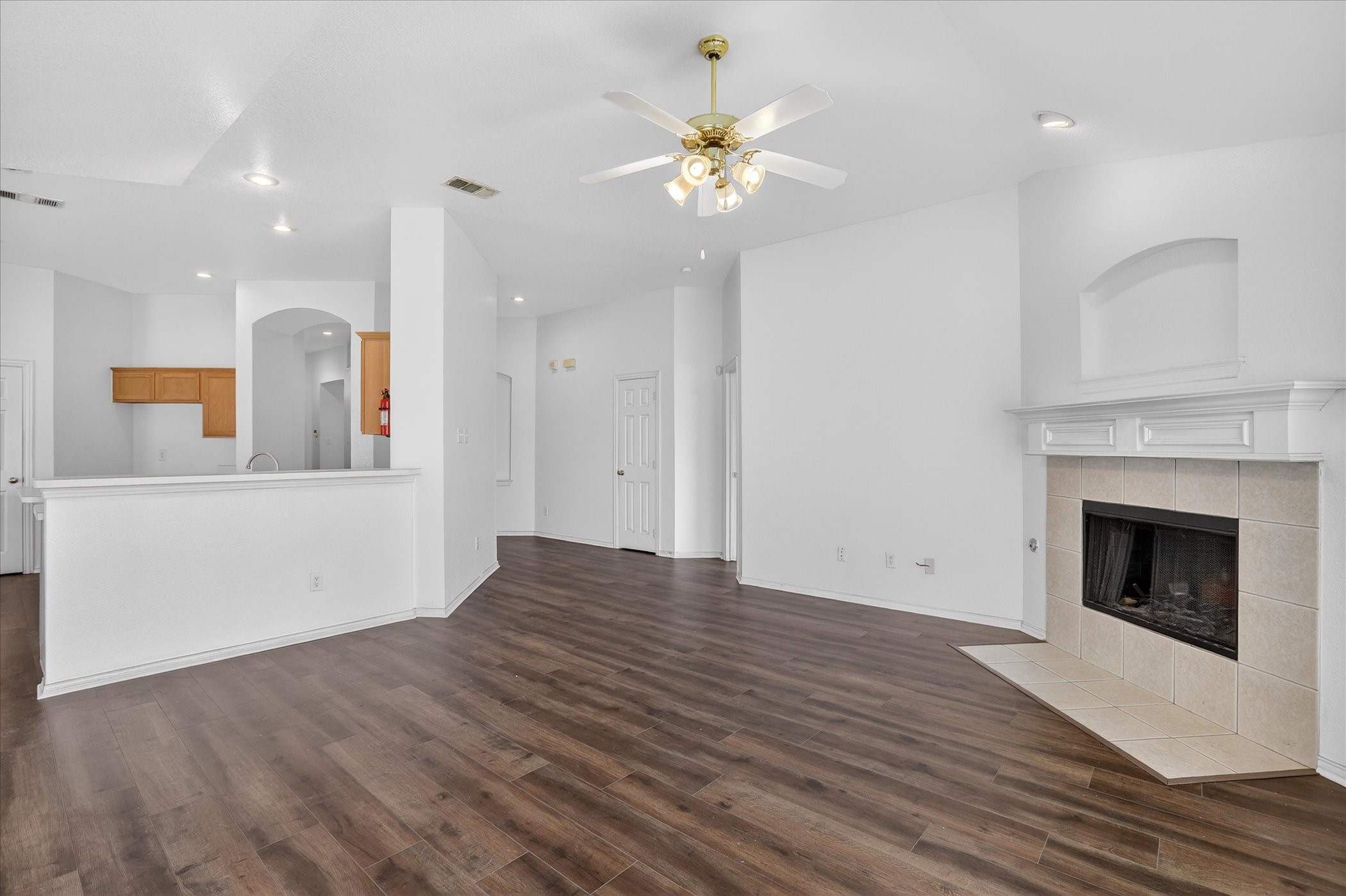 8417 Romanway Drive Dallas TX 75249