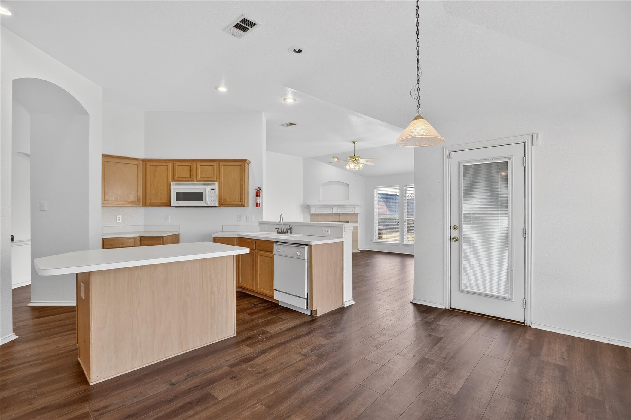 8417 Romanway Drive Dallas TX 75249