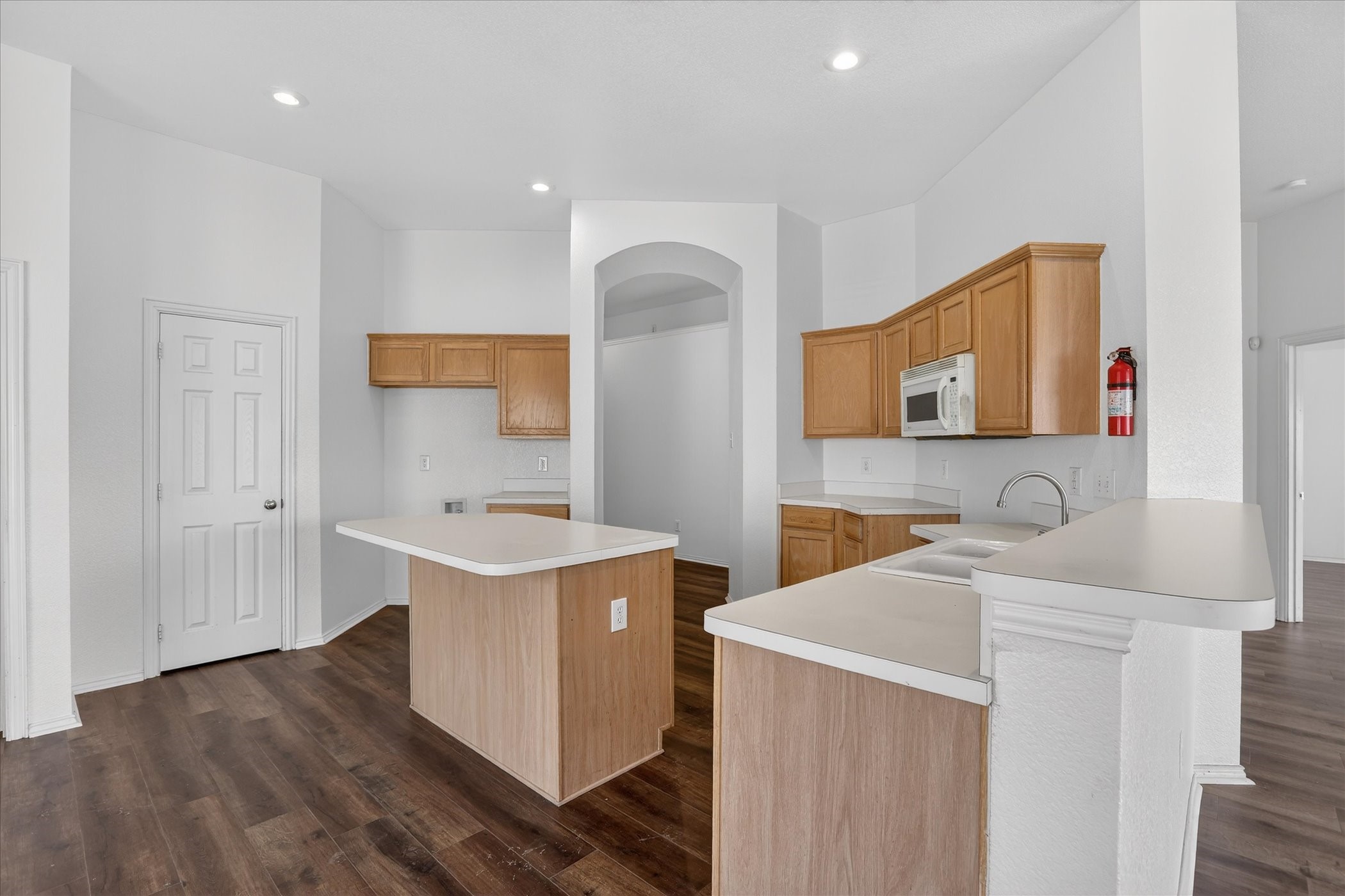 8417 Romanway Drive Dallas TX 75249