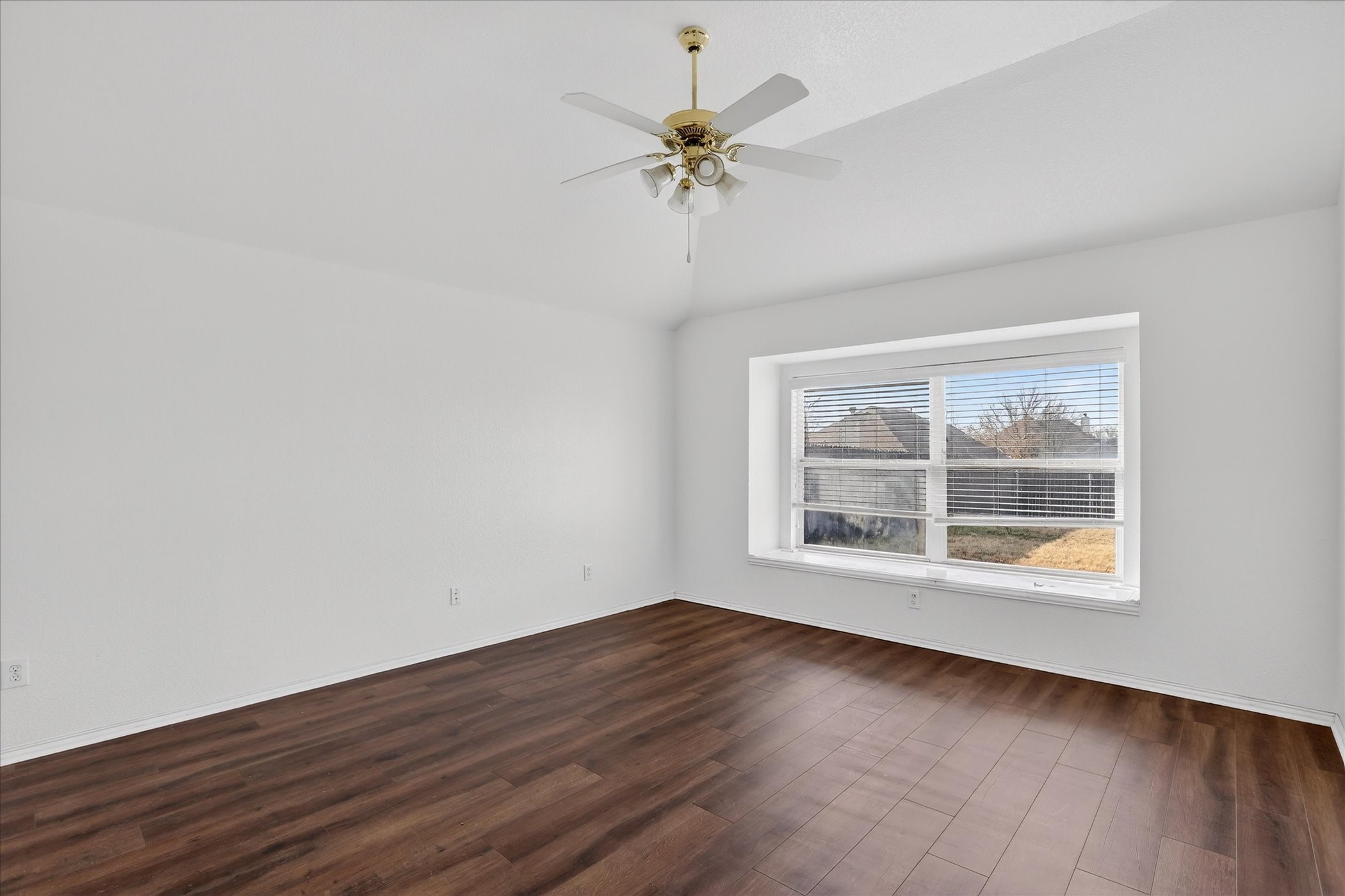 8417 Romanway Drive Dallas TX 75249