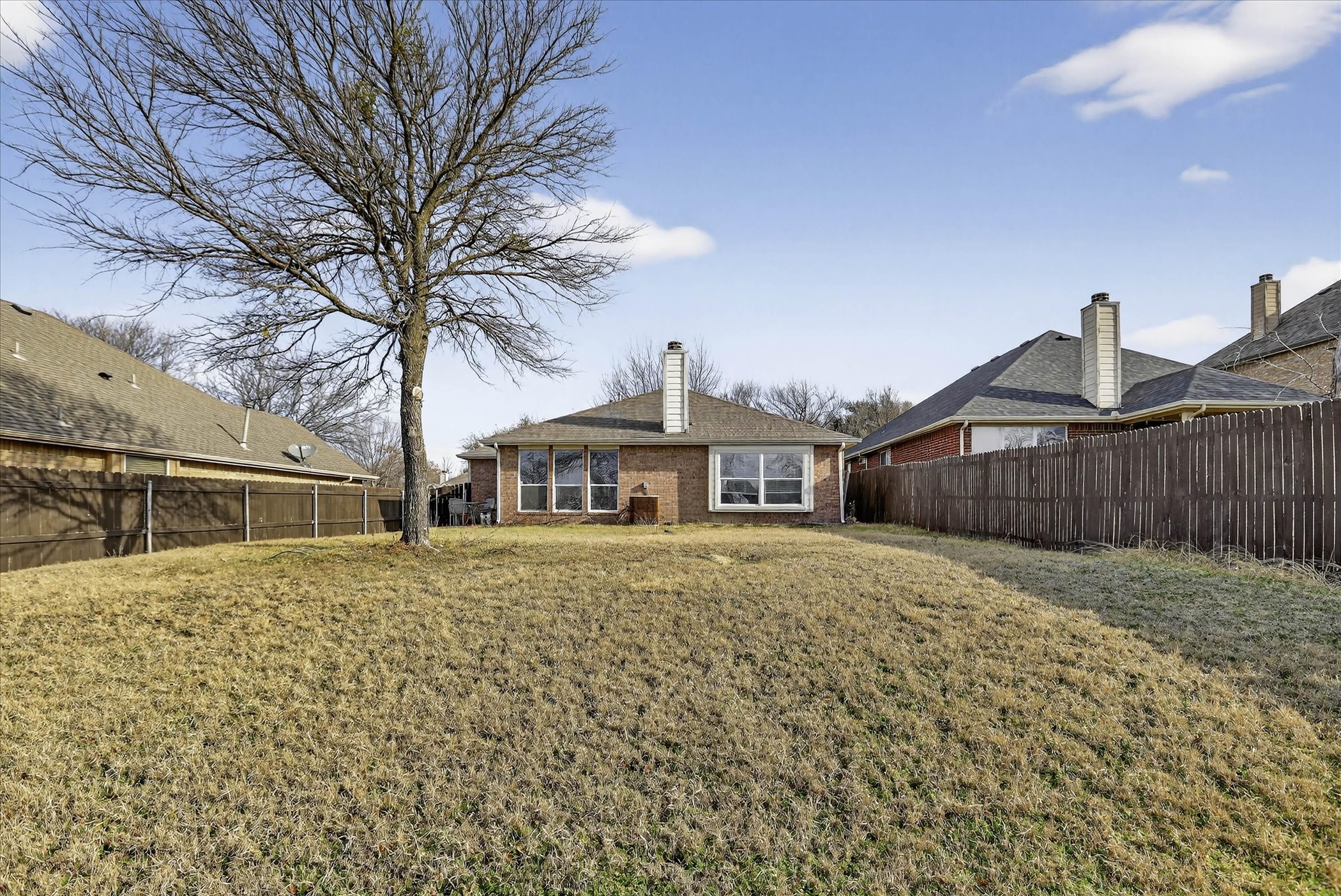 8417 Romanway Drive Dallas TX 75249