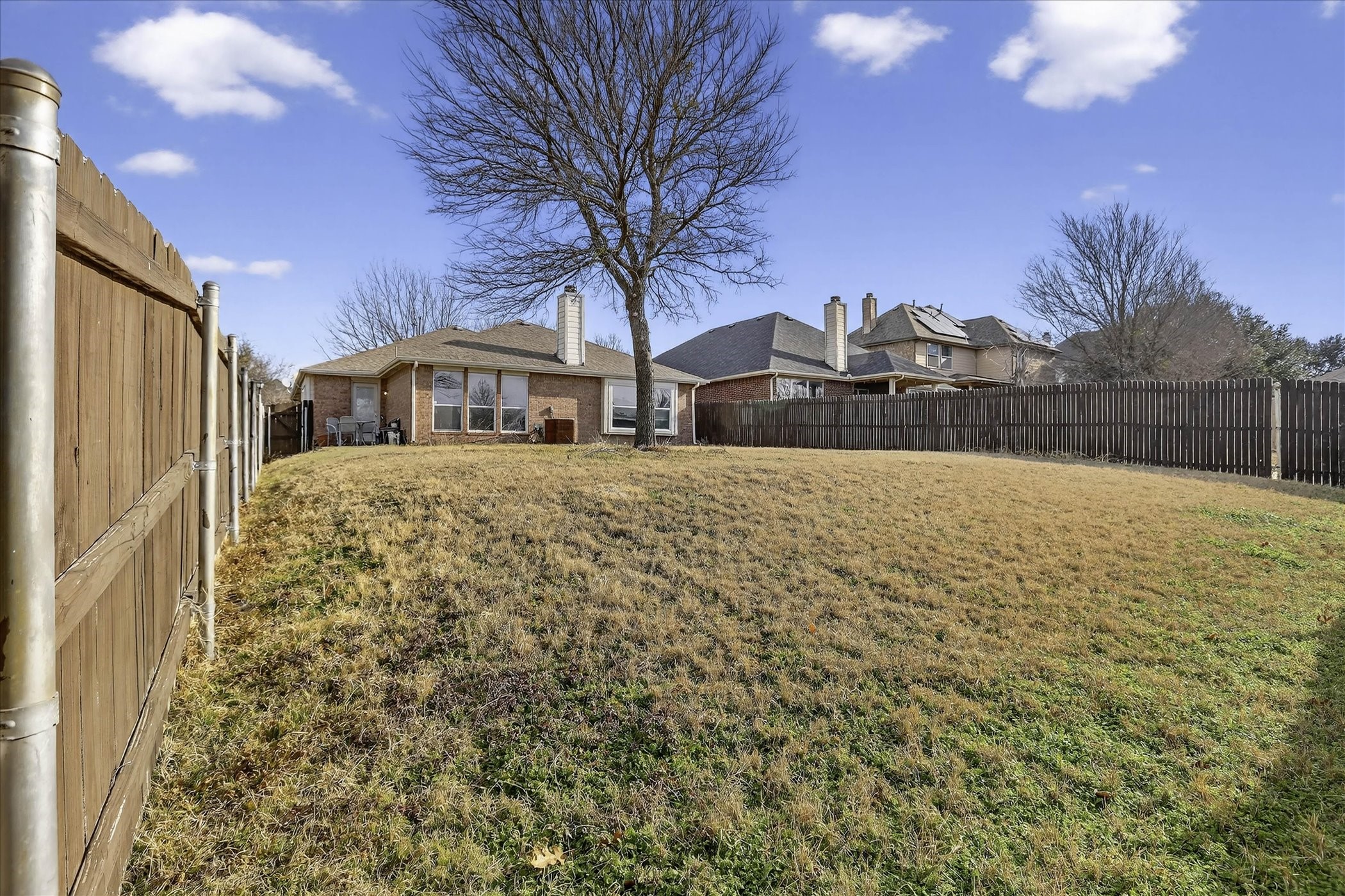 8417 Romanway Drive Dallas TX 75249