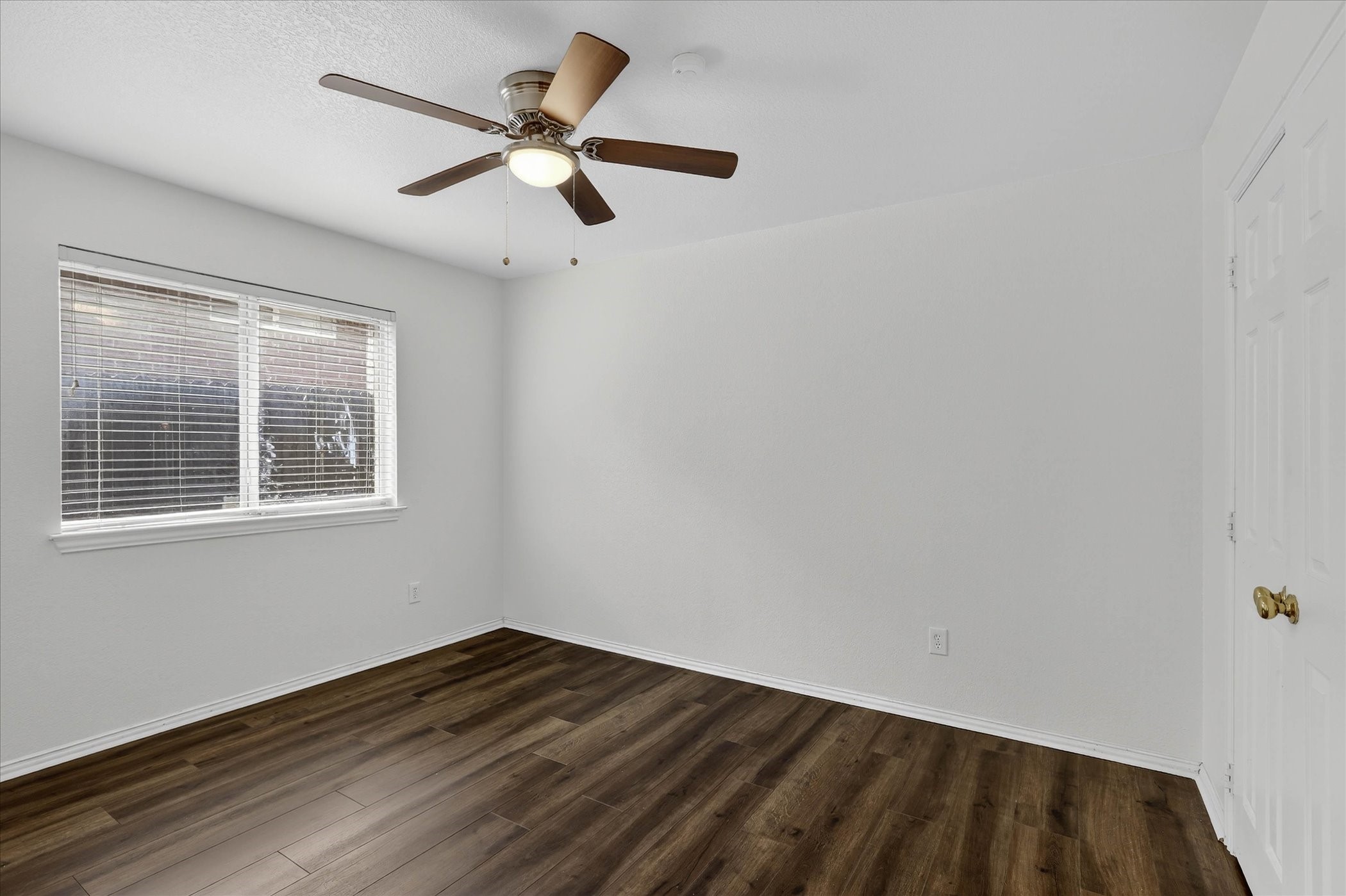 8417 Romanway Drive Dallas TX 75249