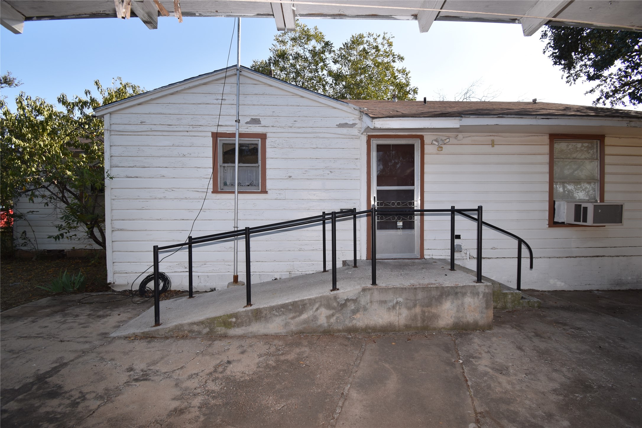 131 Nueva Drive Brady TX 76825