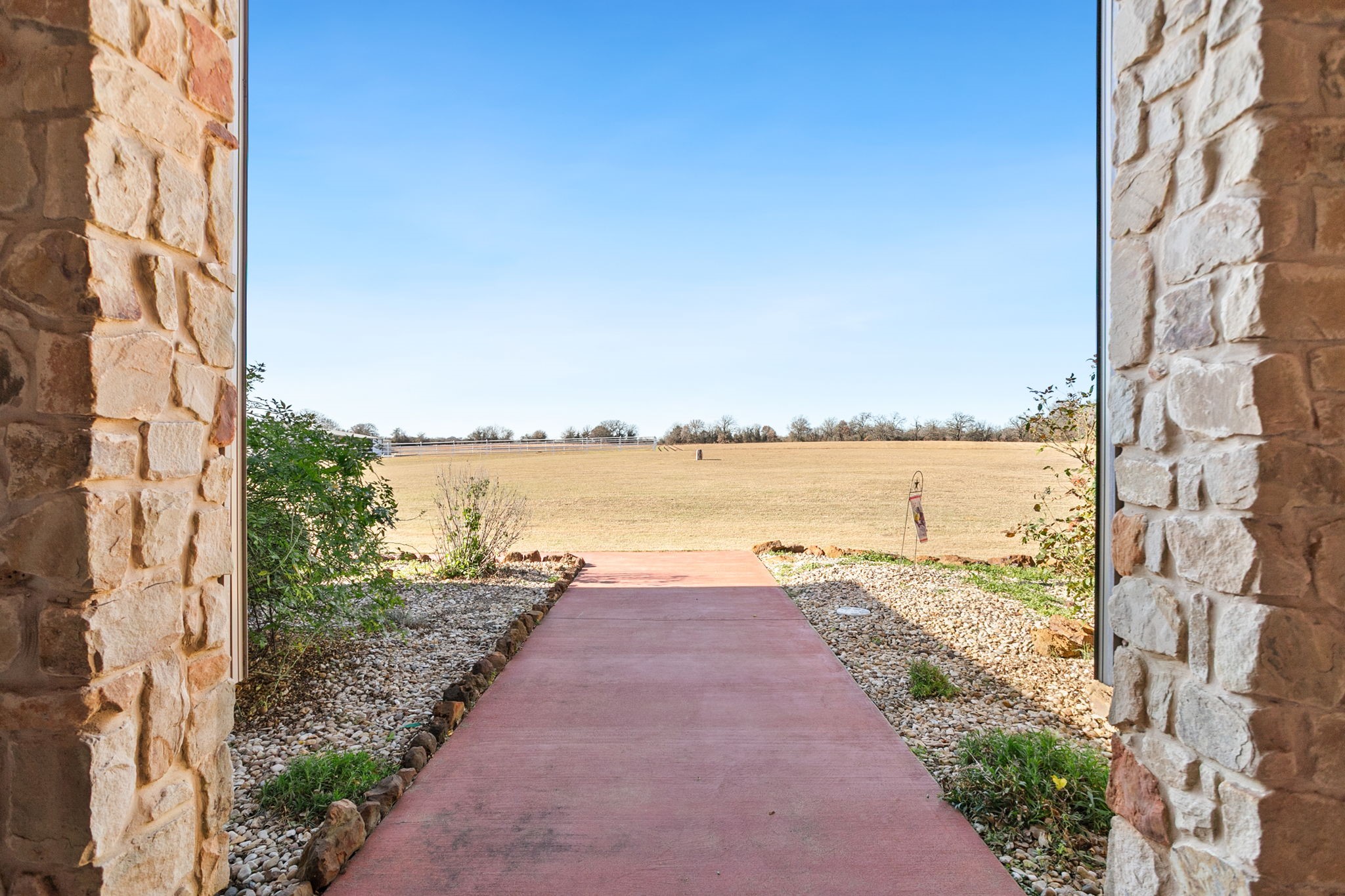 1561 Fm 934 Blum TX 76627