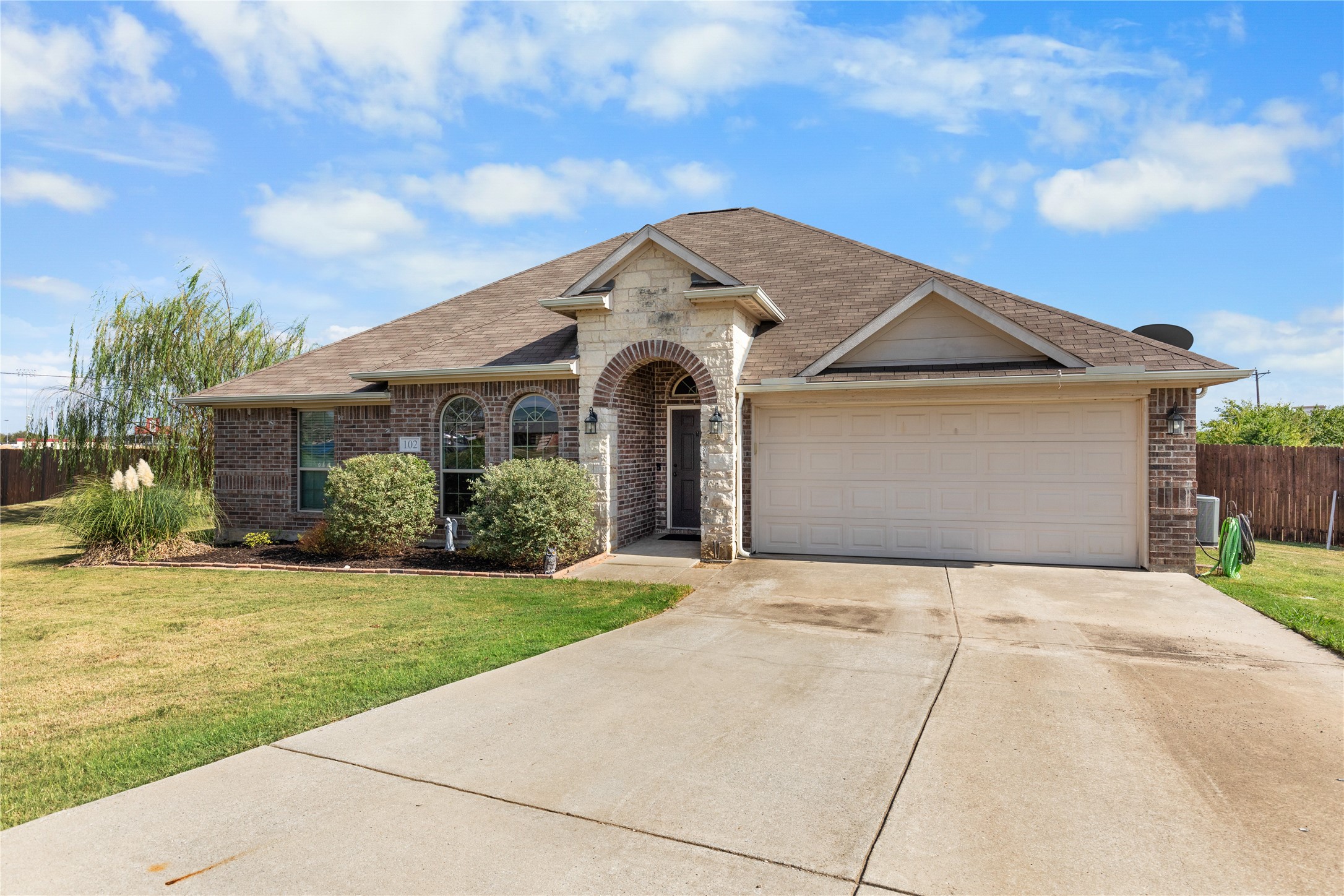 102 Frio Street Bells TX 75414