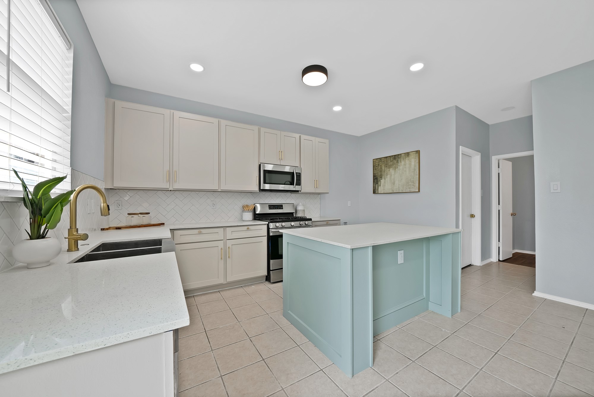 137 Heritage Drive Crowley TX 76036