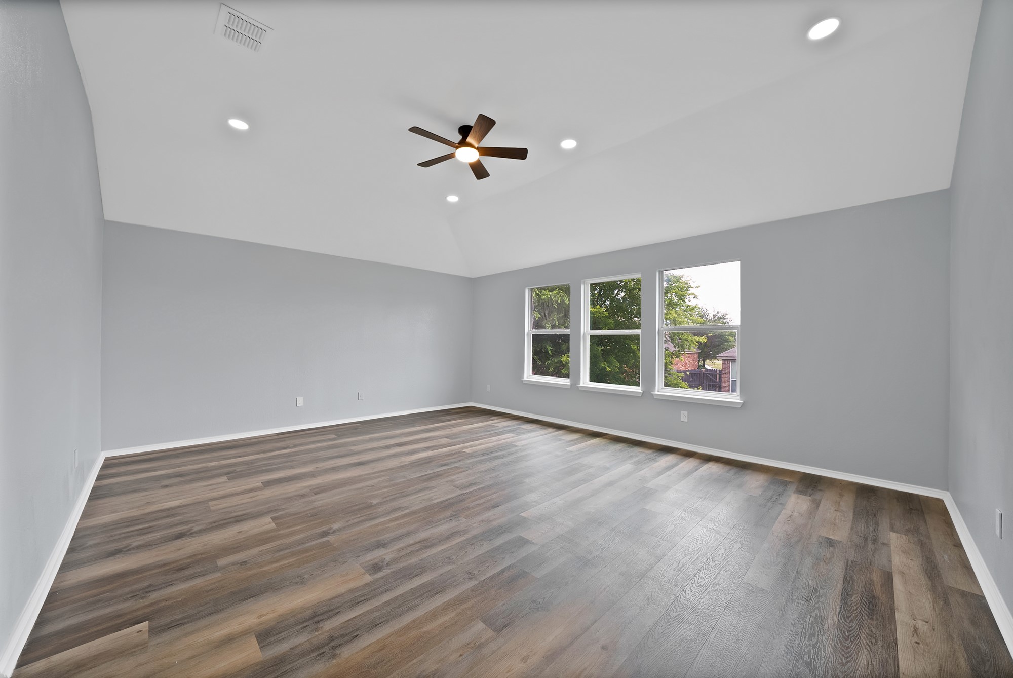 137 Heritage Drive Crowley TX 76036