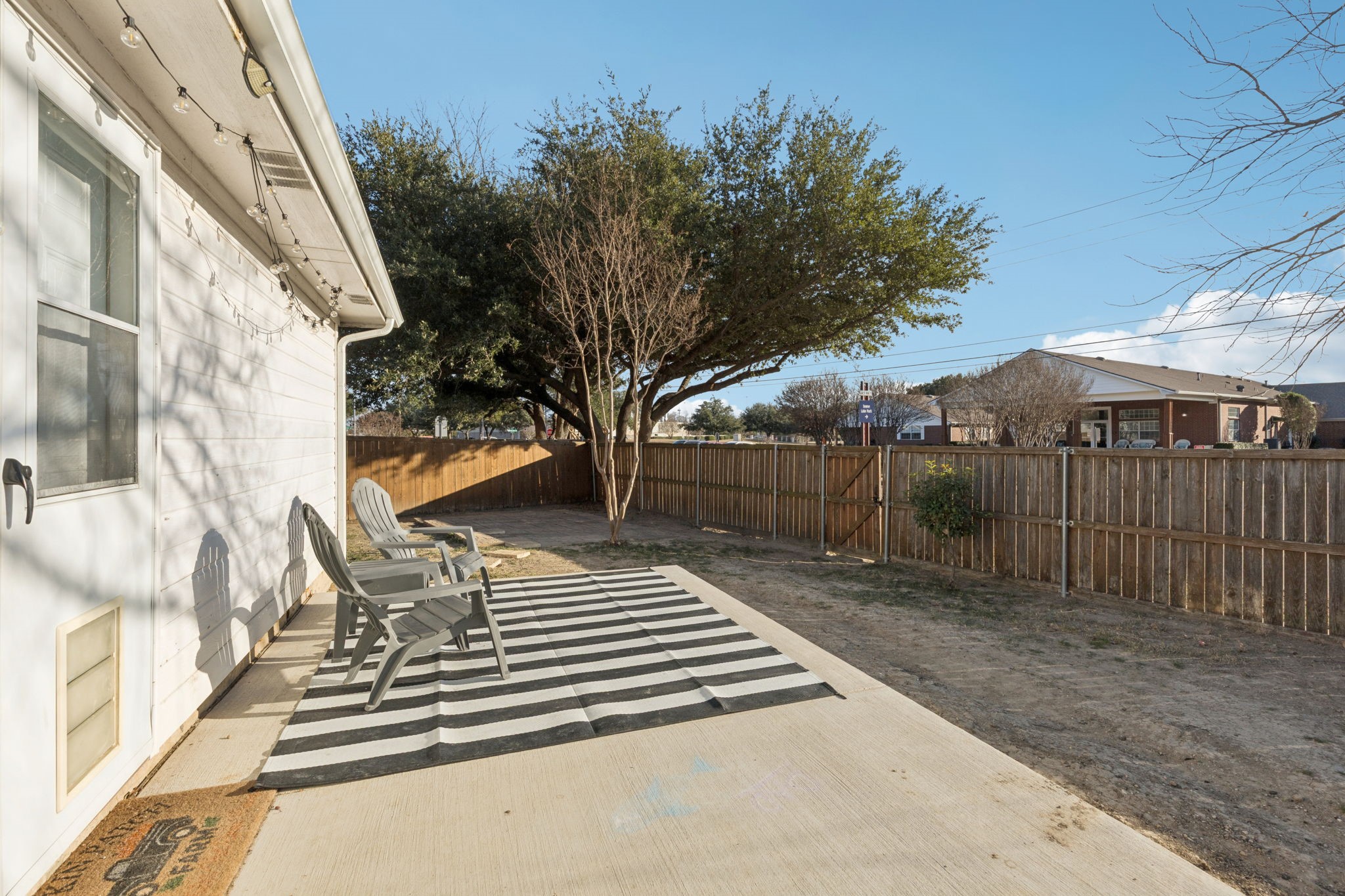 906 Park Row Circle Mckinney TX 75072
