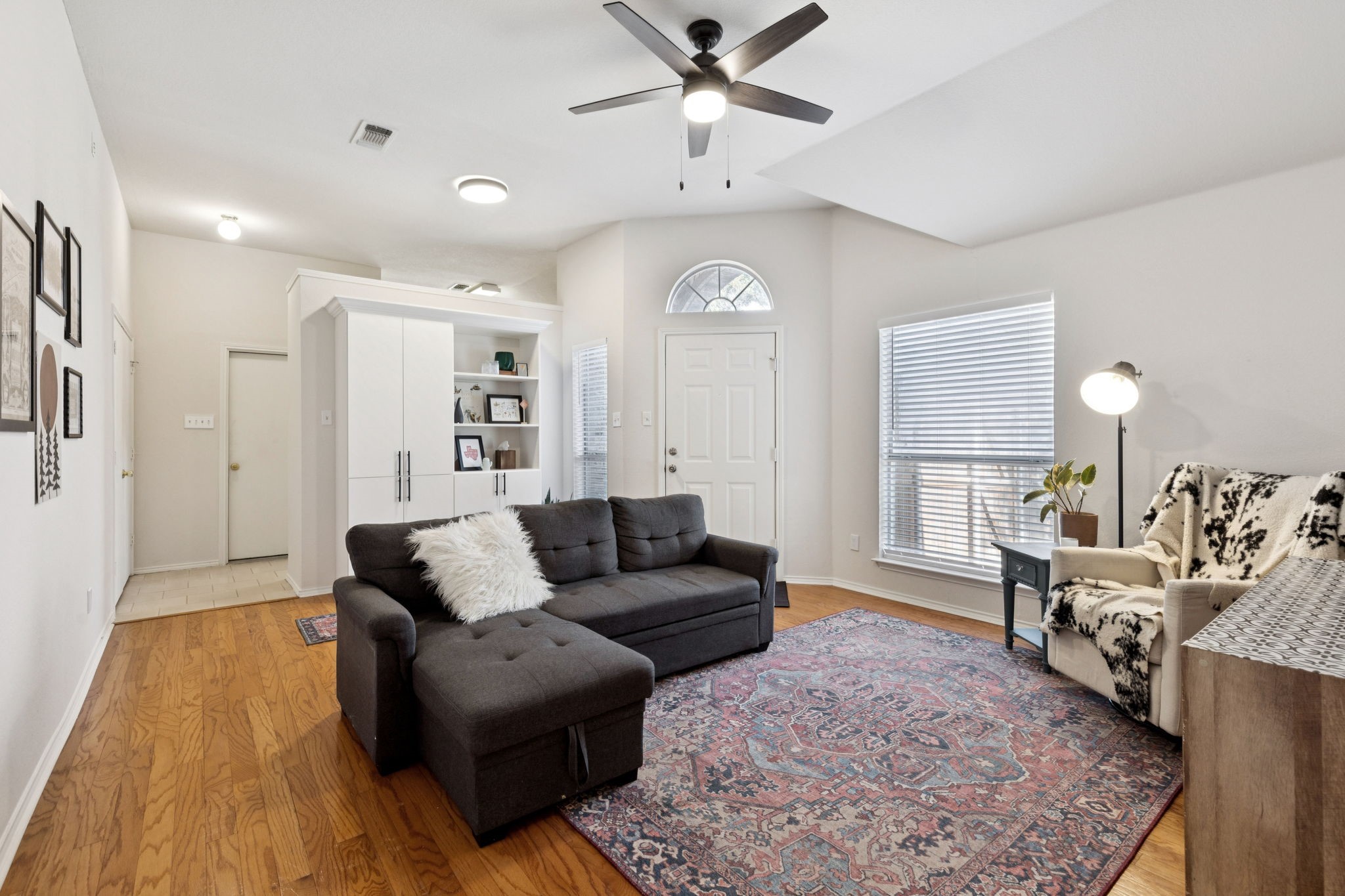 906 Park Row Circle Mckinney TX 75072