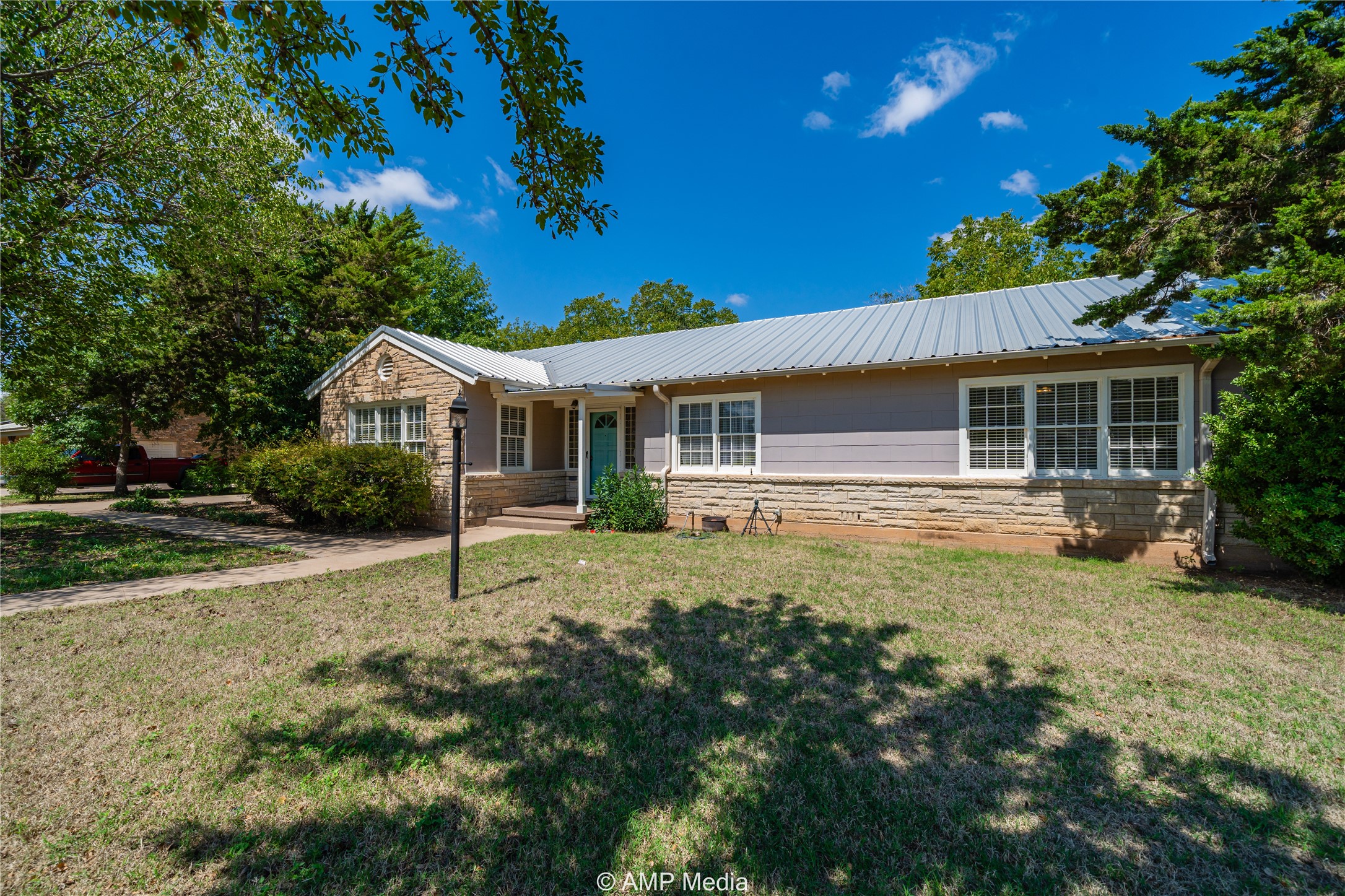 1205 Landon Street Stamford TX 79553