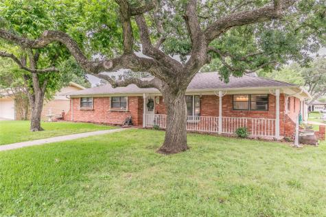 2309 Shady Brook Drive Bedford TX 76021