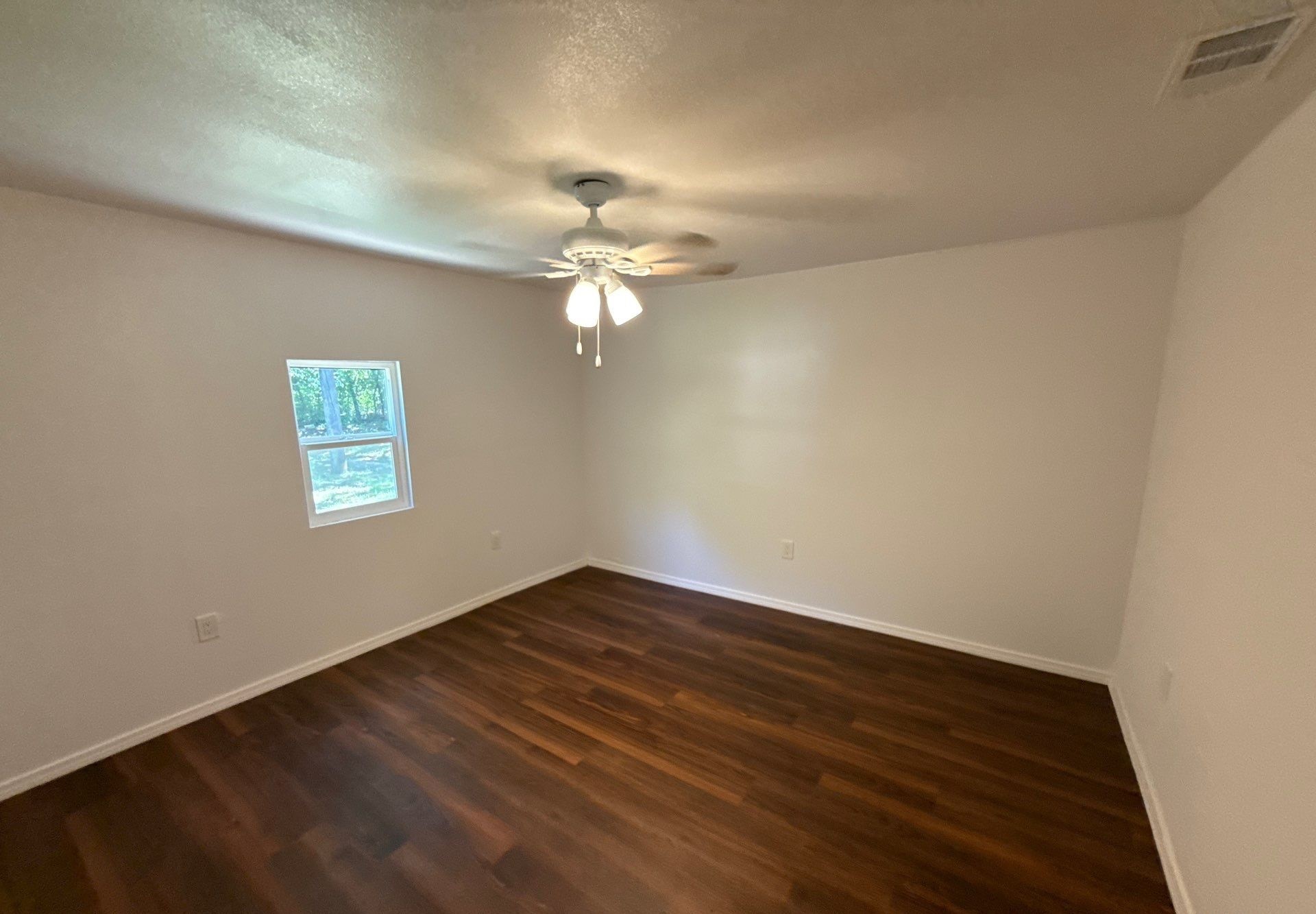 711 Dubois Street Denison TX 75020