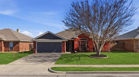 1035 Vinewood Avenue Burleson TX 76028