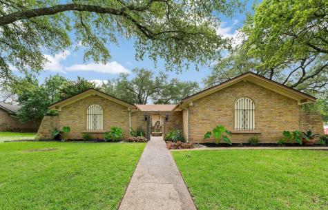 8596 Briargrove Drive Woodway TX 76712