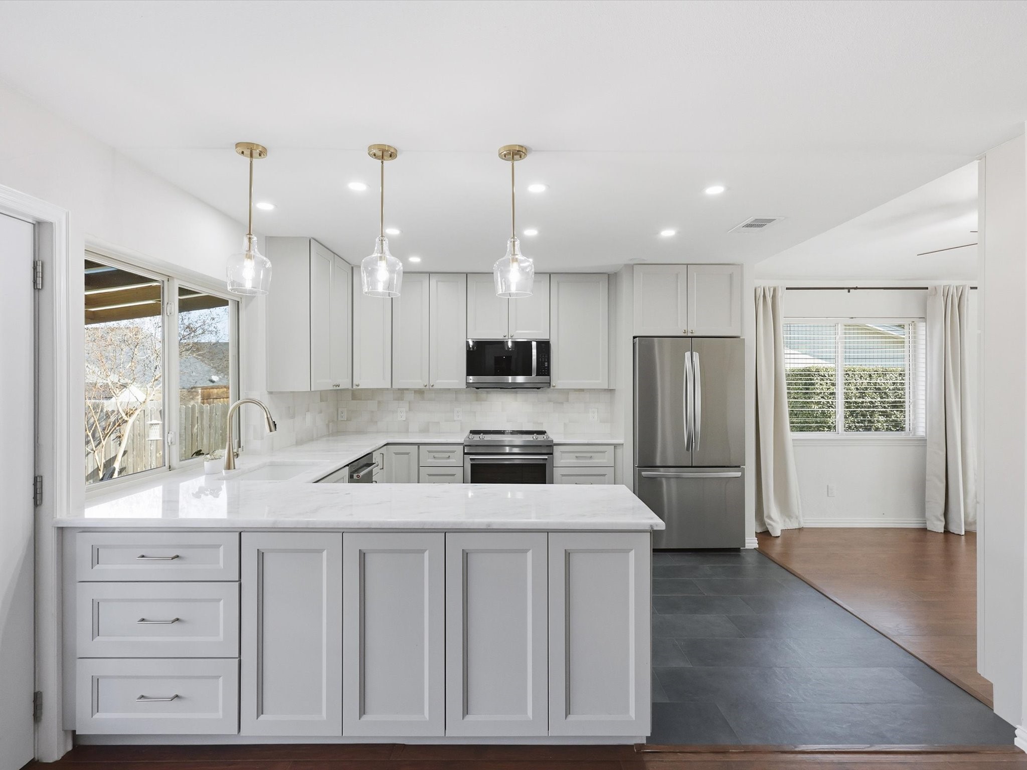 2011 Clearfield Circle Richardson TX 75081
