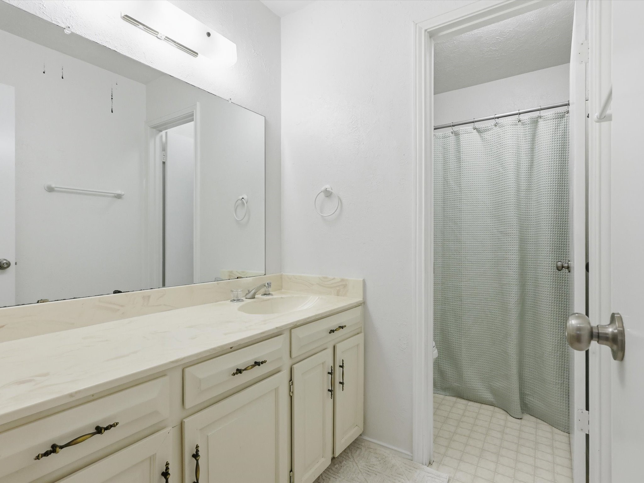 2011 Clearfield Circle Richardson TX 75081
