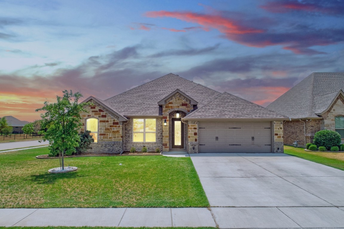3301 Ferry Boat Lane Granbury TX 76049