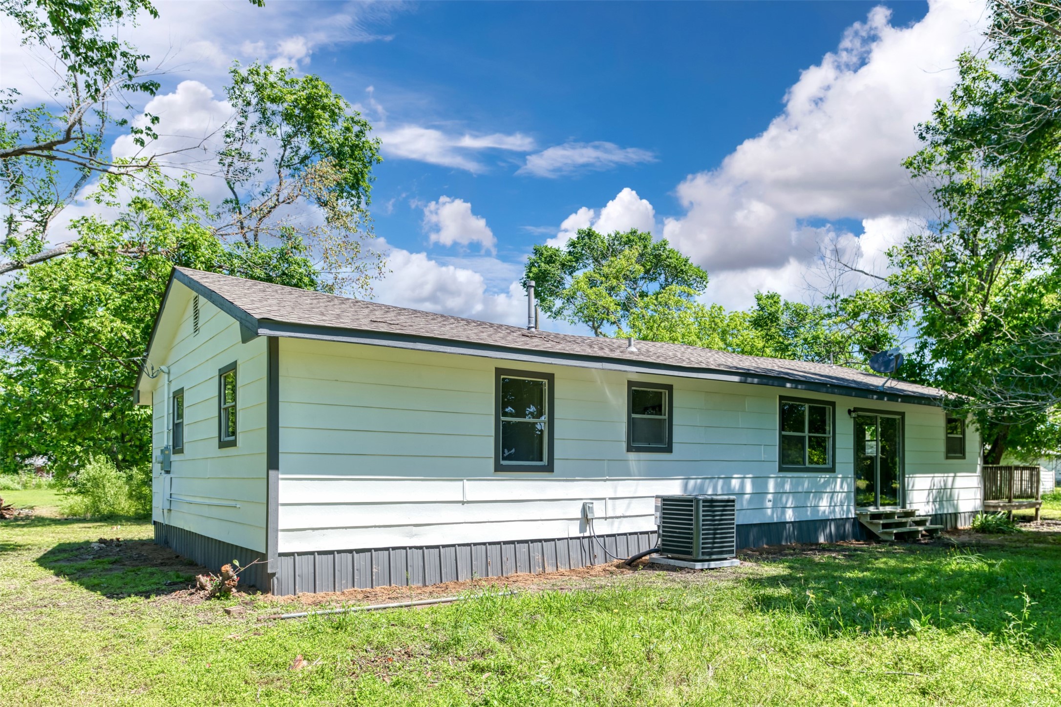 103 Ivy Street Goodlow TX 75144