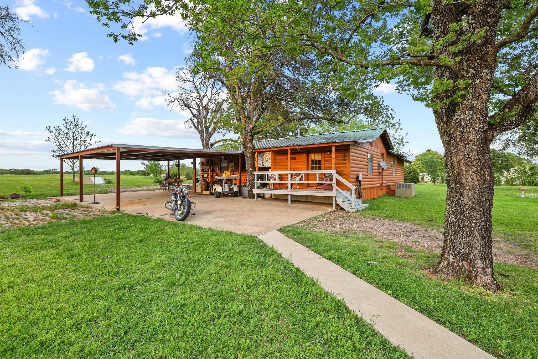 642 Earl Road Sadler TX 76264