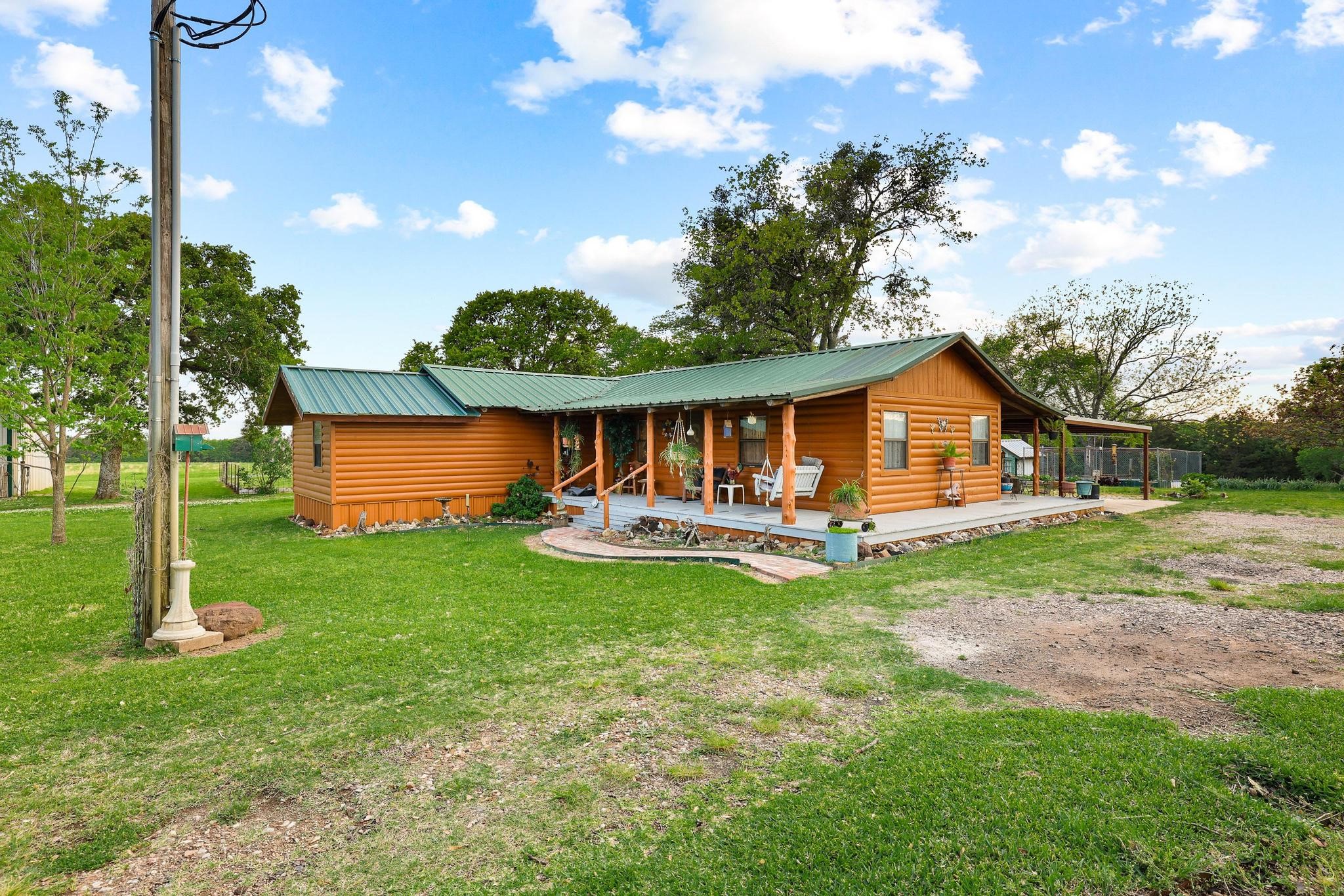 642 Earl Road Sadler TX 76264